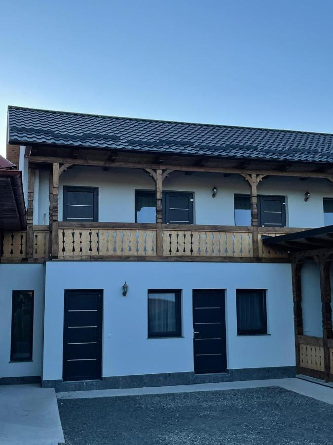 Casa De Langa Padure Hotel Sighetu Marmatiei Ngoại thất bức ảnh
